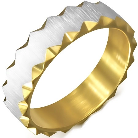 Oceľový prsteň zlatej farby so saténovým pásom, trojuholníkové výrezy - Veľkosť: 57 mm
