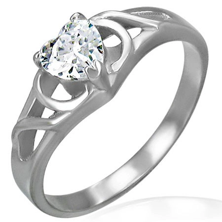 Zásnubný prsteň z chirurgickej ocele - číre zirkónové srdce, ornamenty - Veľkosť: 52 mm