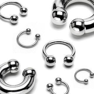Polkruhový piercing z chirurgickej ocele, guličky - Rozmer: 1,6 mm x 12 mm x 5 mm
