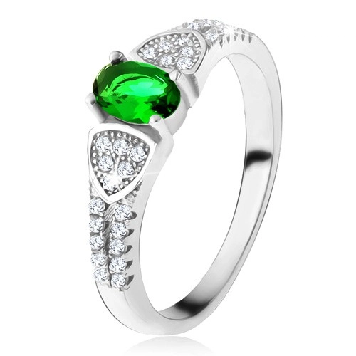 Prsteň s oválnym zeleným zirkónom, trojuholníky, číre kamienky, striebro 925 - Veľkosť: 52 mm