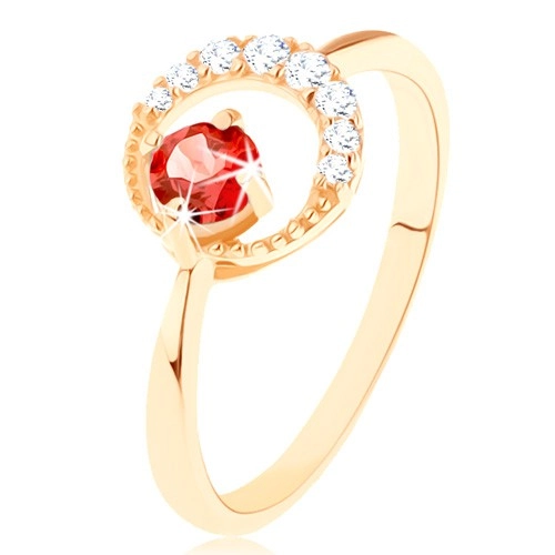 Zlatý prsteň 585 - zirkónový kosák mesiaca, okrúhly červený granát - Veľkosť: 52 mm