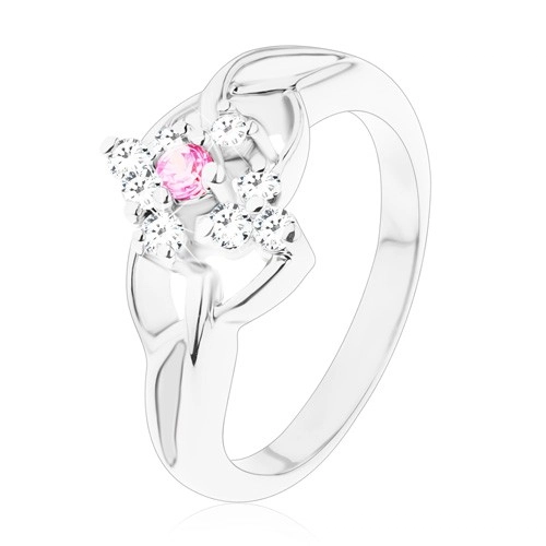 Trblietavý prsteň v striebornej farbe, číry kosoštvorec s ružovým stredom - Veľkosť: 55 mm