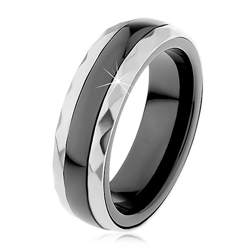 Keramický prsteň čiernej farby, brúsené oceľové pásy v striebornom odtieni - Veľkosť: 52 mm