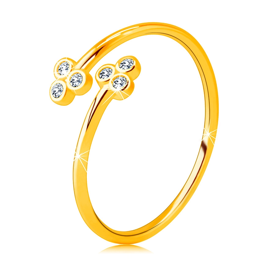 Zlatý 585 prsteň s úzkymi ramenami - dva trojlístky s čírymi okrúhlymi zirkónikmi - Veľkosť: 51 mm