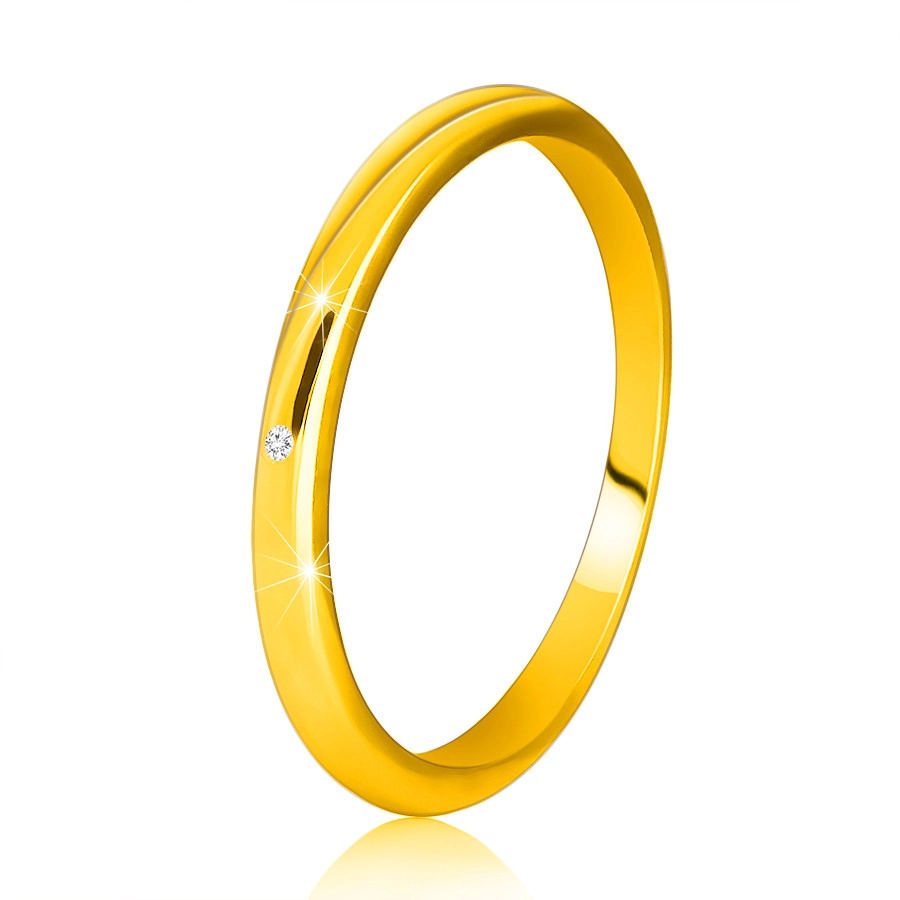Diamantový prsteň zo žltého 14K zlata - tenké hladké ramená, číry briliant - Veľkosť: 58 mm