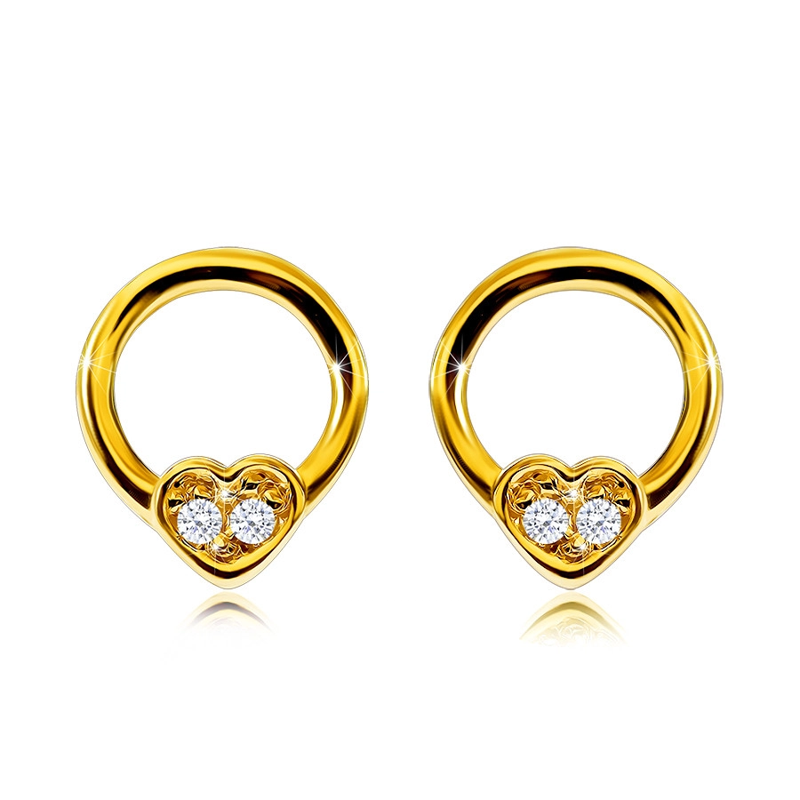 Diamantové náušnice zo žltého 9K zlata - úzky krúžok s malým srdcom, okrúhle diamanty