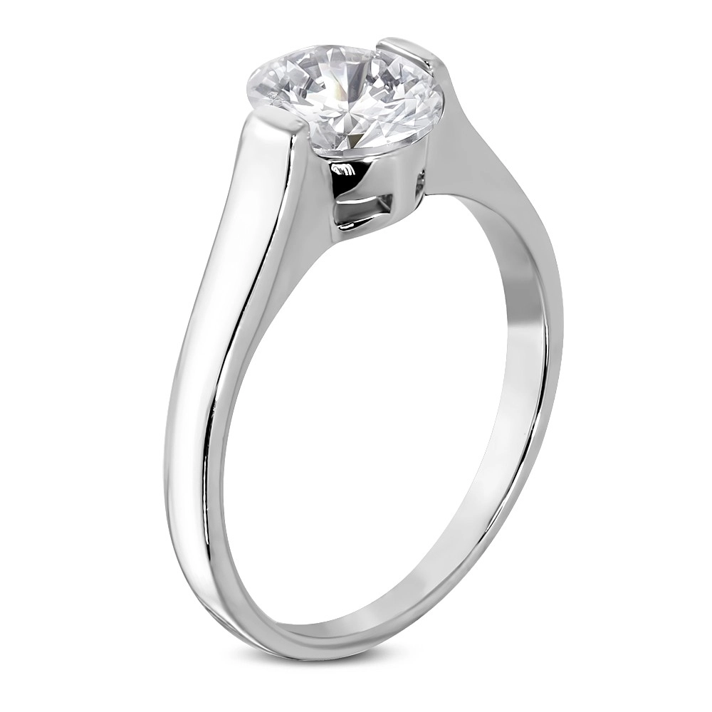 Snubný prsteň s čírym veľkým oválnym zirkónom - Veľkosť: 54 mm