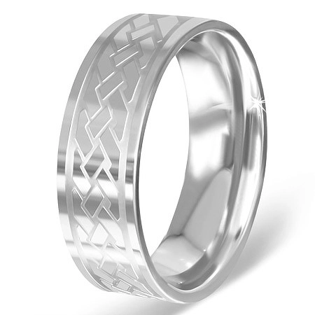 Striebristý prsteň z chirurgickej ocele s gravírovaným keltským uzlom - Veľkosť: 69 mm