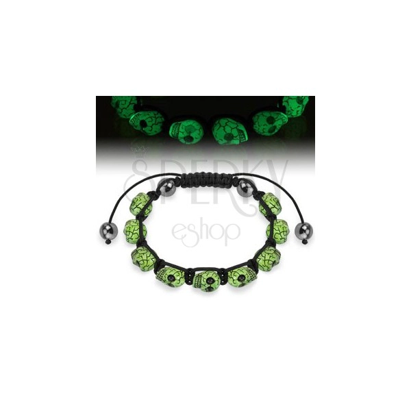 Svietiaci náramok - zelenkavé lebky s oceľovými guľôčkami