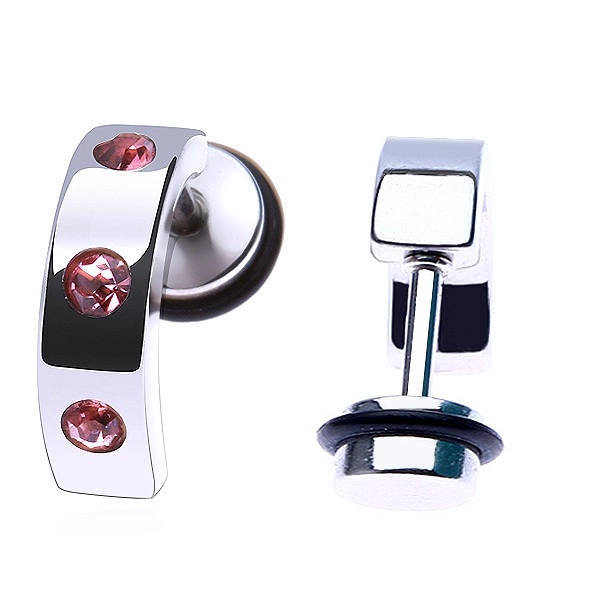E-shop Šperky Eshop - Oceľový fake plug - lesklý prehnutý pás, tri ružové kamienky PC31.25