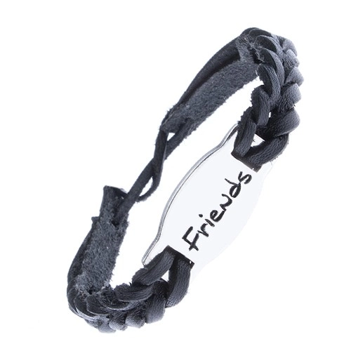 E-shop Šperky Eshop - Čierny kožený pletenec na ruku s oceľovou známkou "FRIENDS" Z12.17