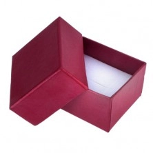 Červeno-hnedá krabička na prsteň s perleťovým leskom