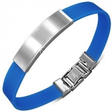 Modrý gumený náramok s hladkou zaoblenou známkou z ocele