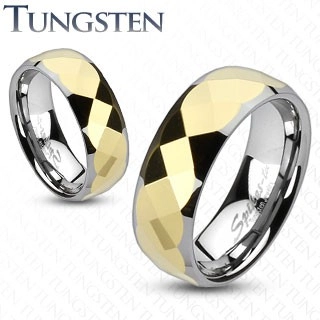 Volfrámový prsteň - dvojfarebný, geometricky brúsený stred zlatej farby - Veľkosť: 62 mm, Šírka: 8 mm