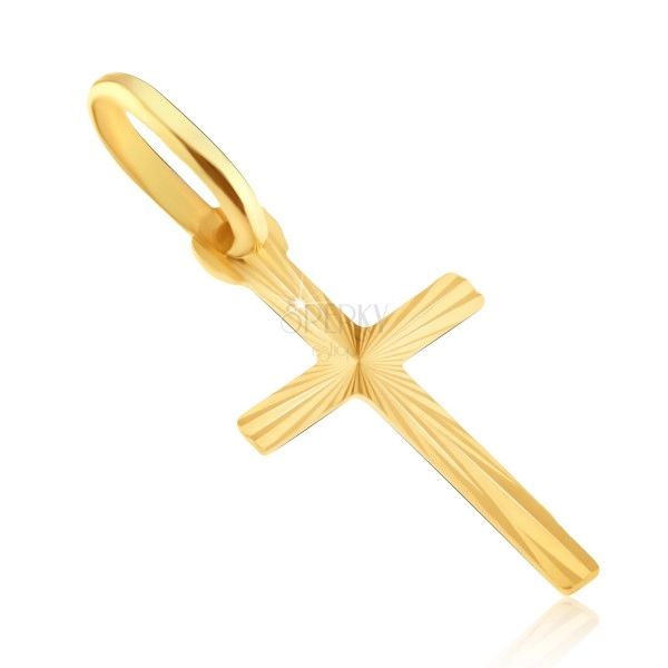 Lesklý prívesok zo zlata 14K - malý plochý latinský kríž, lúčovité ryhy