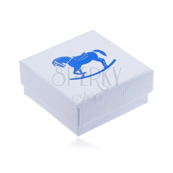Biela vrúbkovaná darčeková krabička, modrý hojdací koník