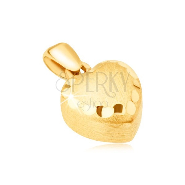 Zlatý prívesok 585 - pravidelné 3D srdce, saténový povrch, ozdobné ryhy