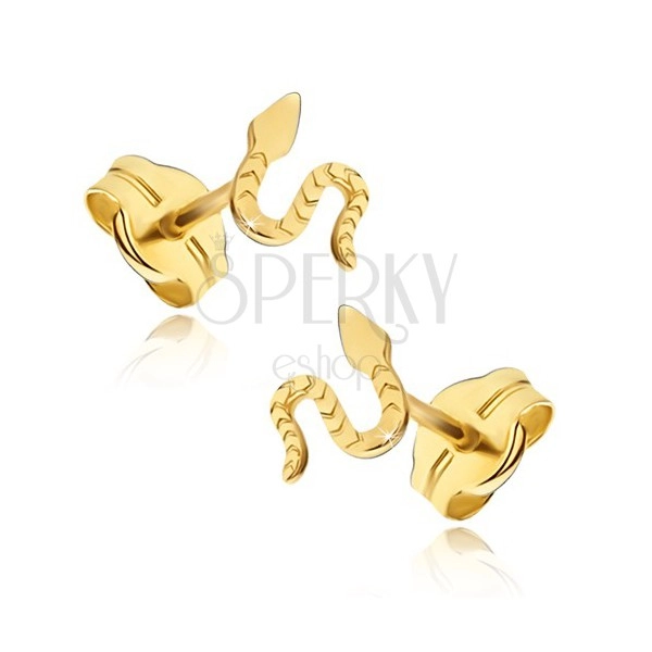 Náušnice zo žltého 14K zlata - lesklý plaziaci sa had, ryhovaný povrch