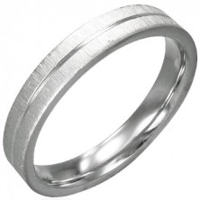 Saténový prsteň z ocele, lesklý stredový zárez