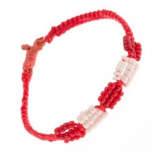 Červený šnúrkový náramok - husto spletený, červené a biele korálky