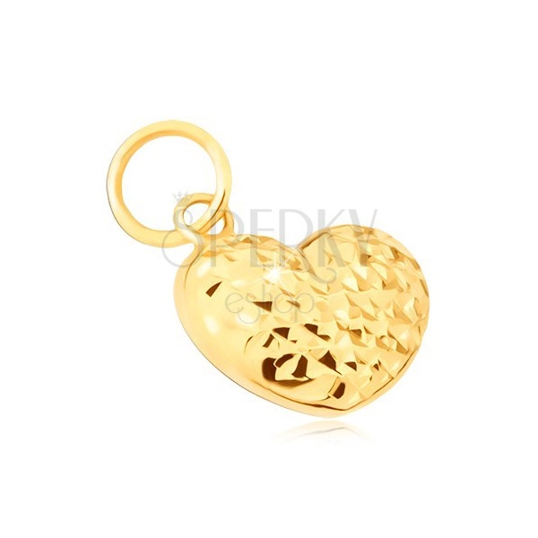 Zlatý prívesok 585 - pravidelné 3D srdce zdobené diamantovým rezom