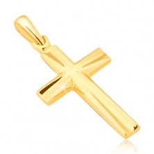 Prívesok v žltom 14K zlate - lesklý latinský kríž, vyhĺbené trojuholníky 
