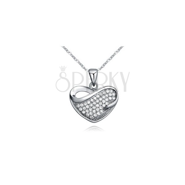 Lesklý náhrdelník s príveskom zirkónového srdca so slzičkovým výrezom