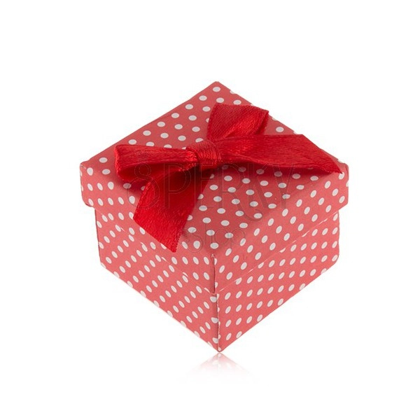 Červeno-biela bodkovaná krabička na prsteň, lesklá mašľa