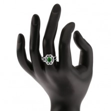 Prsteň so zeleným zrniečkovým kameňom, zirkónové oblúky, striebro 925