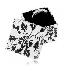 Bielo-čierna darčeková krabička na prsteň s motívom kvetov