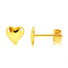 Náušnice zo žltého 9K zlata - ploché zrkadlovolesklé nesúmerné srdce