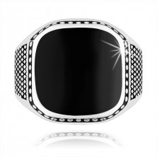 Strieborný prsteň 925, malé kosoštvorce, guličky, čierny vypuklý štvorec