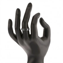 Strieborný prsteň 925, tri tenké čierne pásiky po obvode