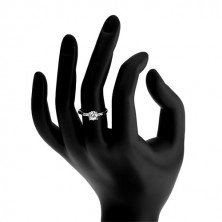 Zásnubný strieborný prsteň 925, číry zirkón, trblietavé kamienky, vrúbkovanie