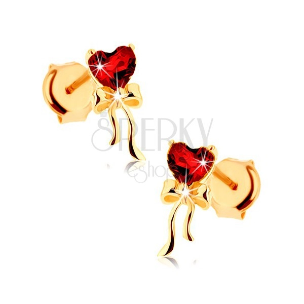 Náušnice zo žltého 9K zlata - červené granátové srdce, lesklá mašlička
