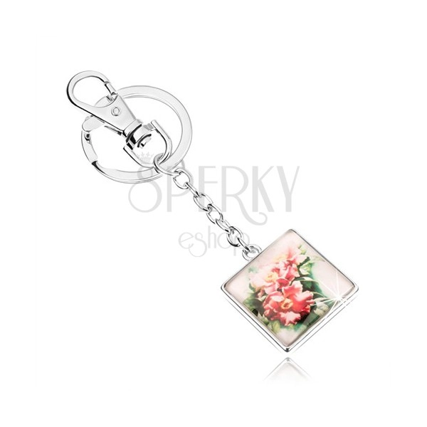 Kľúčenka kabošon - štvorec s vypuklým sklom, rozkvitnuté ružové kvety