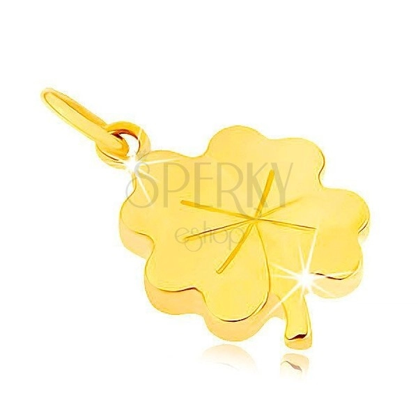 Prívesok zo žltého 9K zlata - lesklý plochý štvorlístok pre šťastie, ryhy