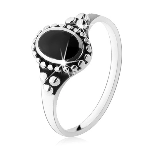 Patinovaný prsteň zo striebra 925, čierny ovál, guličky, vysoký lesk - Veľkosť: 59 mm