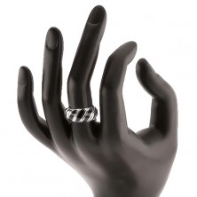 Prsteň, striebro 925, tri šikmé prúžky v čiernej farbe, zárezy