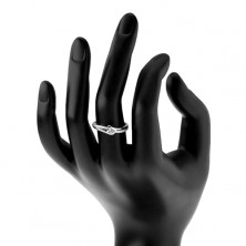 Zásnubný prsteň zo striebra 925, rozdelené zvlnené ramená, číre zirkóny