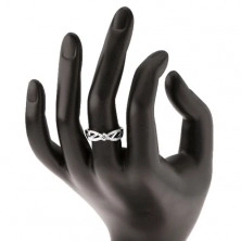 Zásnubný prsteň zo striebra 925, rozdelené ligotavé ramená, číry zirkón