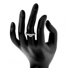 Strieborný prsteň 925, rozdelené ramená s trblietavou polovicou, číry zirkón