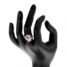 Prsteň s lesklými rozdelenými ramenami, ružovo-číry polovičný kvet