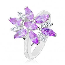Prsteň v striebornej farbe, veľký kvet z fialových a čírych zirkónov