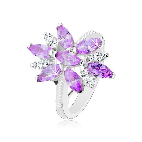 Prsteň v striebornej farbe, veľký kvet z fialových a čírych zirkónov