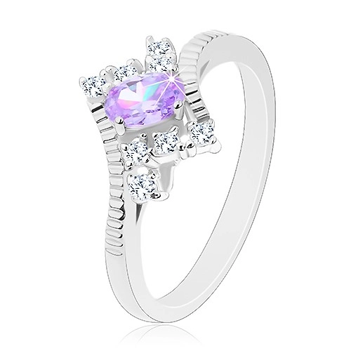 Ligotavý prsteň v striebornej farbe, brúsený svetlofialový ovál, číre zirkóny - Veľkosť: 49 mm