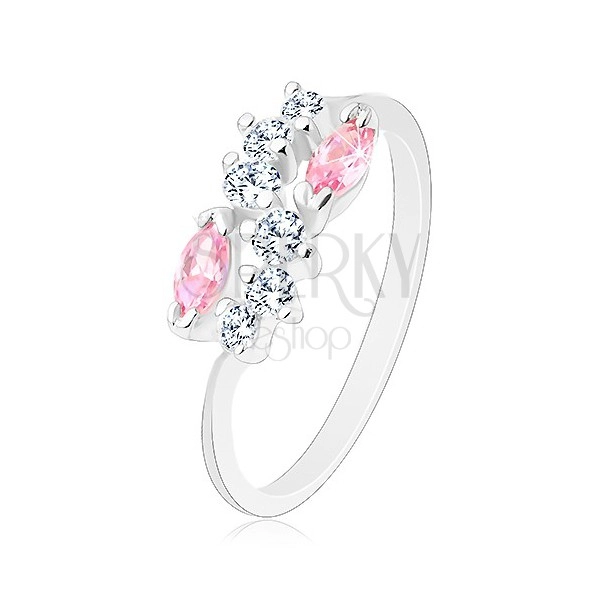 Lesklý prsteň so zúženými ramenami, strieborná farba, číra vlnka a ružové zrná