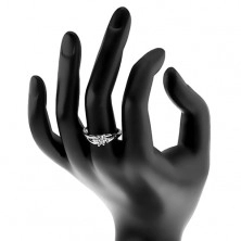 Ligotavý prsteň s rozdelenými zvlnenými ramenami, okrúhle zirkóniky