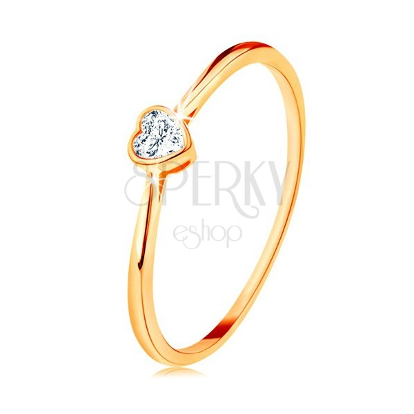 Lesklý zlatý prsteň 585 - číre zirkónové srdiečko s lesklým lemom