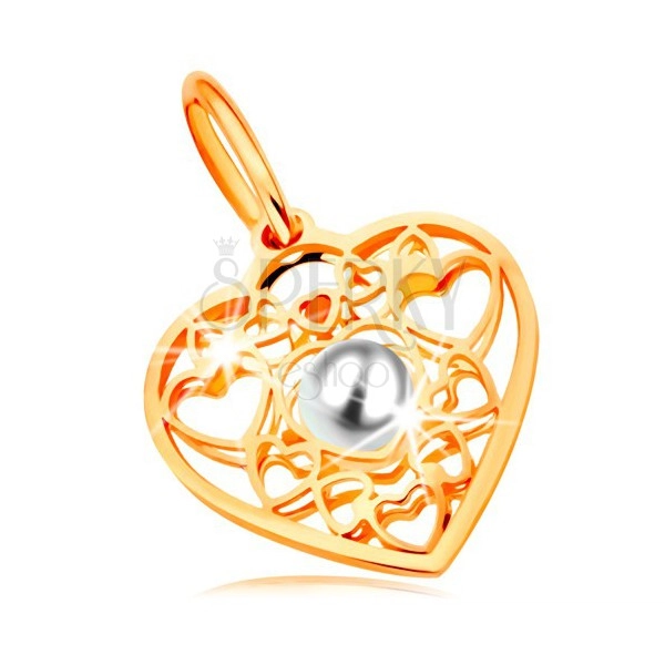 Prívesok v žltom zlate 585 - srdce zdobené obrysmi srdiečok a bielou perlou v strede